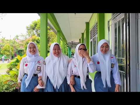 Pernah ada di halaman yang sama. Tapi mulai saat i