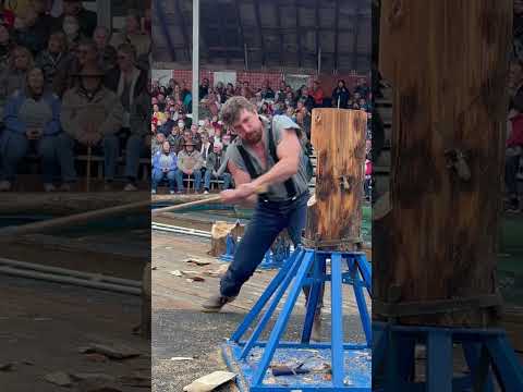 Turbo Tom | Standing Block Chop at The Great Alaskan Lumberjack Show