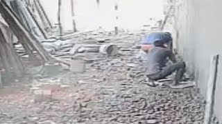 कामचोर लेबर है हमारे?