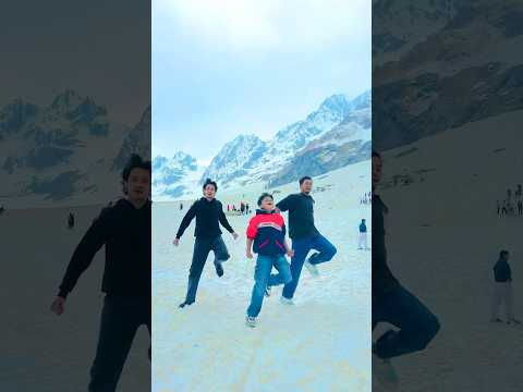 Batao kisne kari Qayamat ??#youtubeshorts #youtube #video #dance #viral #bollywooddance #bollywood