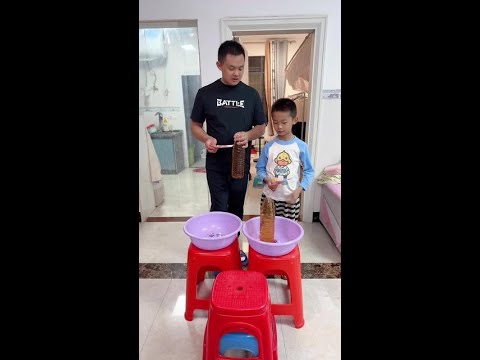 明明是我先倒的,为啥还输了呢? #可爱小甜甜#搞笑视频#funny