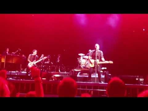 bruce-springsteen-the-e-street-band-get-out-of-denver-live-lesley-yarbrough