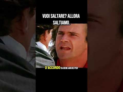 ARMA LETALE โ La mossa folle di Mel Gibson ๐ฅ #LethalWeapon #ScenaCult