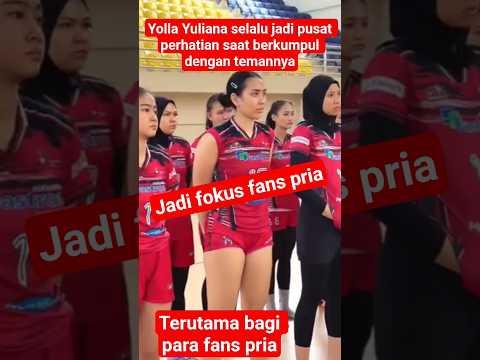 Yolla Yuliana jadi pusat perhatian saat berkumpul dengan temannya, dia buat semangat Fans pria
