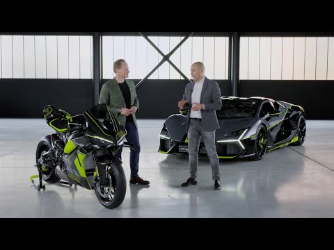 All the secrets of Revuelto and Panigale V4 with Mitja Borkert and Andrea Ferraresi