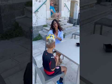 Vince sempre il calcio ! Mamme e voi in questa situazione cosa fareste ? #sports #play #football