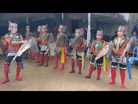 HAYUNING KENCANA SARI//PRAJURITAN