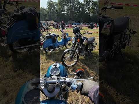 Wenn man beim Oldtimertreffen startet und die passende Musik spielt 😁❤️