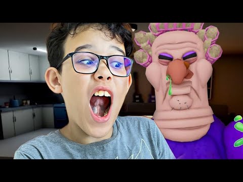 Roblox  - A VOVÓ DO LUCAS ESTÁ MUITO ESTRANHA