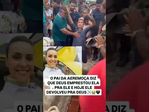 Pai se despedindo pela última vez de aeromoça do avião ATR da companhia Voepass