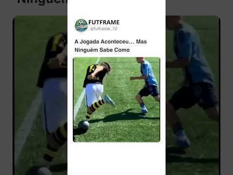 Até agora ele tá tentando entender esse lance! #futebol #soccer #shorts #futebolarte