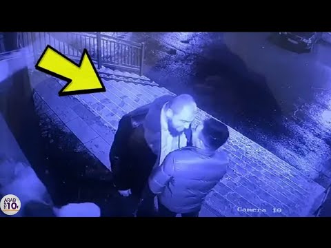 ظن أنه شخص عادي فاستـ هزأ به لأنه صغير لكن شاهدوا ماذا فعل به مقلب رائع في النهاية رفع له القبعه..!!