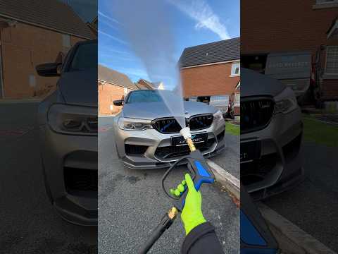 This BMW snow foam is pure satisfaction ๐ฎโ๐จ๐ซง #satisfying #carcleaning #shorts