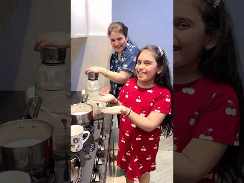 Kashvi Ne Banai Adrak Wali Chai #shorts #youtubeshorts #kashviadlakha