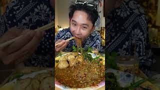 ก๋วยเตี๋ยวเรือเส้นเล็ก กินกับกะปิ อร่อยๆ ผัดสดฉ่ำๆ l กินกับกี้