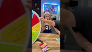 UNO + KOLO ŠTĚSTÍ 🎡 Zuzka vs. mamka – a nečekaný konec! 😂