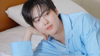 좋아해 주시길 기대할게요🤭 | deling magazine Photoshoot Behind