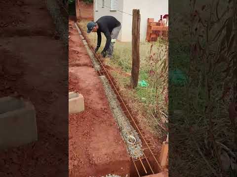 Como fazer Fundação de Muro #obra  #construçãocivil #diy