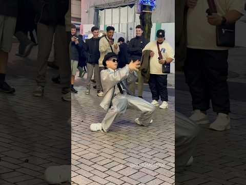 【Hilarious Japanese Performances That Went Viral】ROBOMON