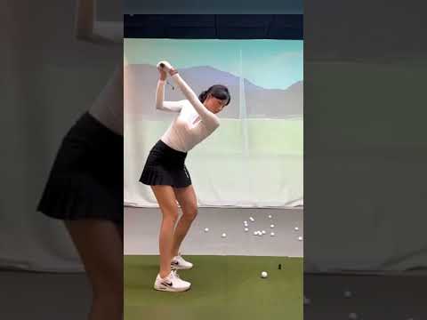 아이언샷 슬로우로 보니까 확실히 이해되네!!🚀🚀🚀 | 아이언 스윙 TV#shorts #golf #golfswing