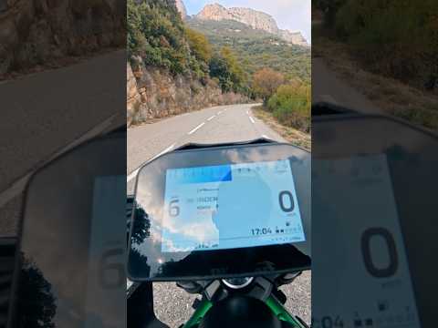 Extrait du dernier essai YouTube - Kawasaki Z900