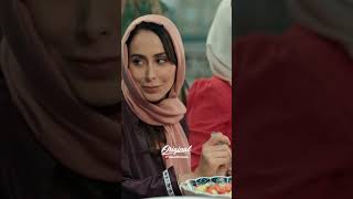 طول الوقت زوجة عمه بتلمح على البنت الكبيرة بس هو بحب الصغيرة 😨 #وطن_اورجينال #العهد