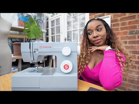 The Best Beginner Sewing Machine? Singer 4423 Heavy Duty Sewing Machine Unboxing & Test