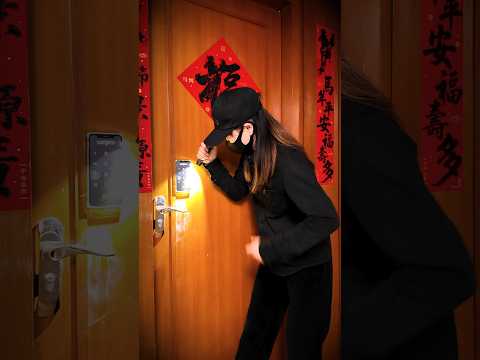 ๐๐ฆ Needle in My Package โ Door Stop to the Rescue!