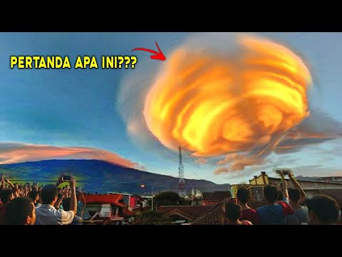 WARGA JAWA TIMUR HEBOH!! MENDADAK MUNCUL FENOMENA MENGEJUTKAN DI ATAS LANGIT, PERTANDA APA??