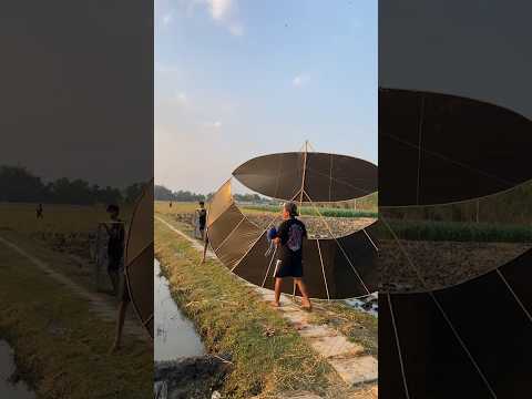 Layangan pegon super besar mau dì terbang kan #bolang #layangan #cariikan
