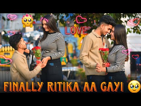 Finally मेरी ज़िंदगी वापस आ गई 🥹❤️|| After Long Time Meet On Ritika 🥰|| On Public Prank