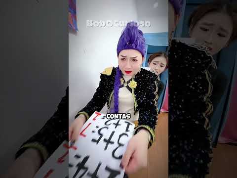 qual das alunas conseguirá passar na prova da professora malvada? #shorts #engraçado