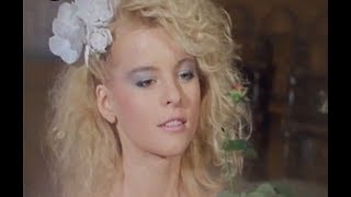 Iveta Bartošová  Rozvíjej se poupátko