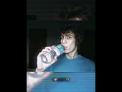 Fastest bottle drink💀- (trollface edit)