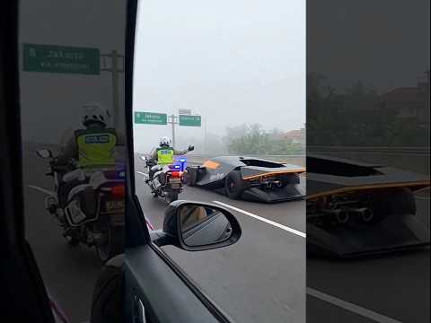 Pak Polisi Harus Punya SuperCar #ai #aishorts #aivideo #shorts