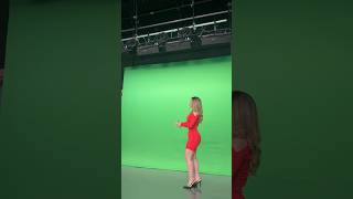 Green screen life as a weather anchor 💚🎥 #weather #weatherupdate #news #latina #clima #trending