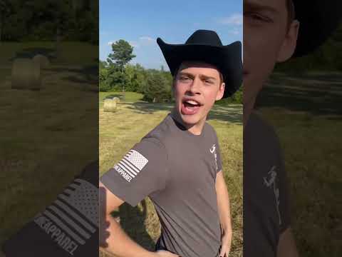 Love country guys 💪🏼😂 #lmao #country #secret #pride #funny