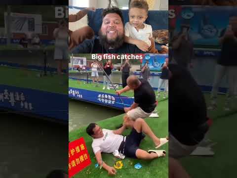 They were fighting for there lives 😂🤣🤣