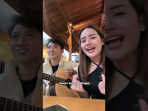niat buat di iringin.Mas nya malab salah fokus sama lirik nya🤣