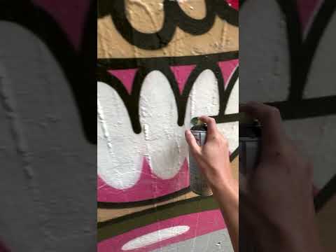 Character Outline Graffiti 🎥 @samabsurd #graffiti