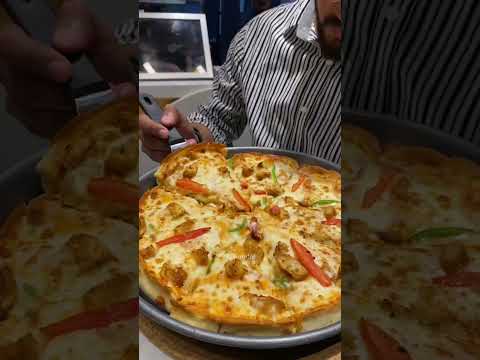 Best Pizza in Pakistan 🇵🇰 street food