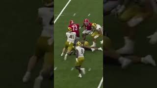 A WILD ending to the 1st half of the sugar bowl 😳😳😳 #shorts #shortsfeed #shortsviral #football