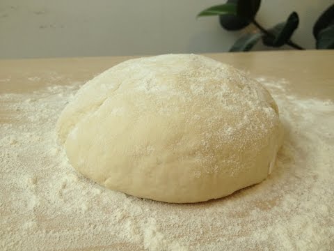 Тесто для пиццы, очень просто и вкусно pizza dough recipe, english subtitles)