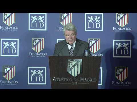 Presentación del libro Leyendas del Atlético de Madrid en el Vicente Calderón