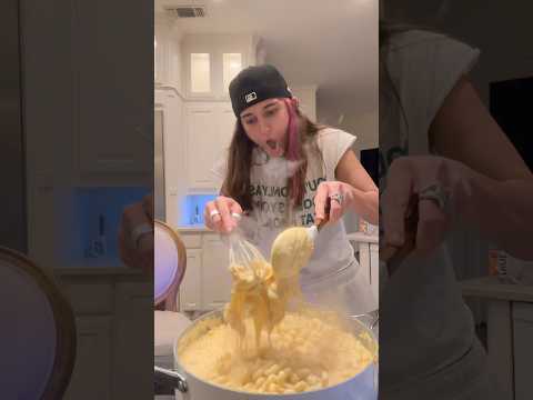 tini’s homemade mac and cheese 👩🏼‍🍳🔥