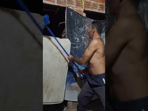 quando eu fui no mato olha oque vem atrás de mim. #vidanaroca #deusnuncafalha