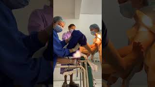 Ganito kahirap ang trabaho ng midwife !