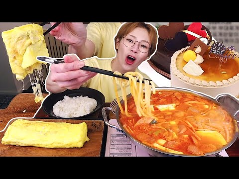 찬 바람엔 부대찌개! 후식엔 모카케이크!  241120/Mukbang, eating show