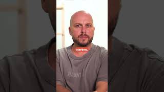 Eine 84-Jährige stürzt – liegt eine Stunde draußen, niemand merkt es