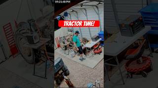 It’s time for the tractor!!